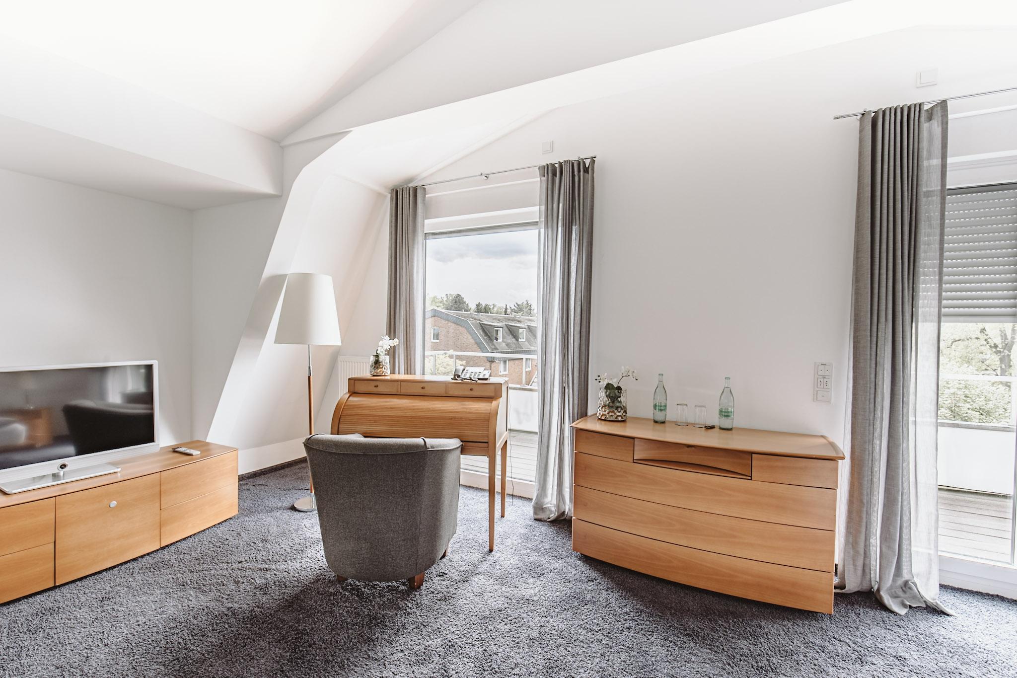 &Repeat Koeln Airport Hotel Екстериор снимка