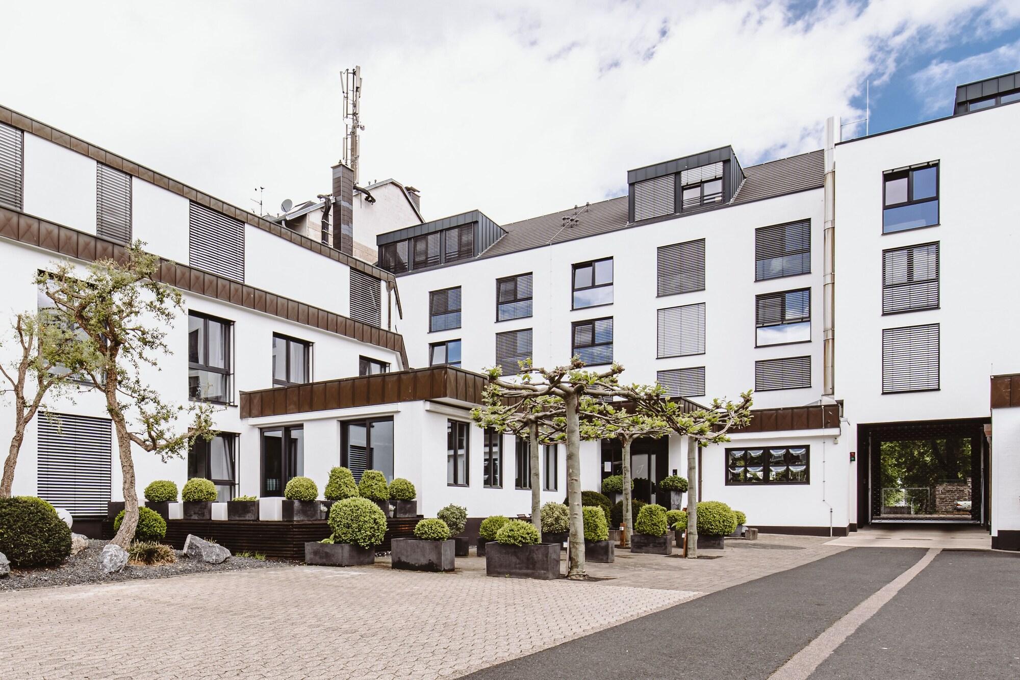 &Repeat Koeln Airport Hotel Екстериор снимка