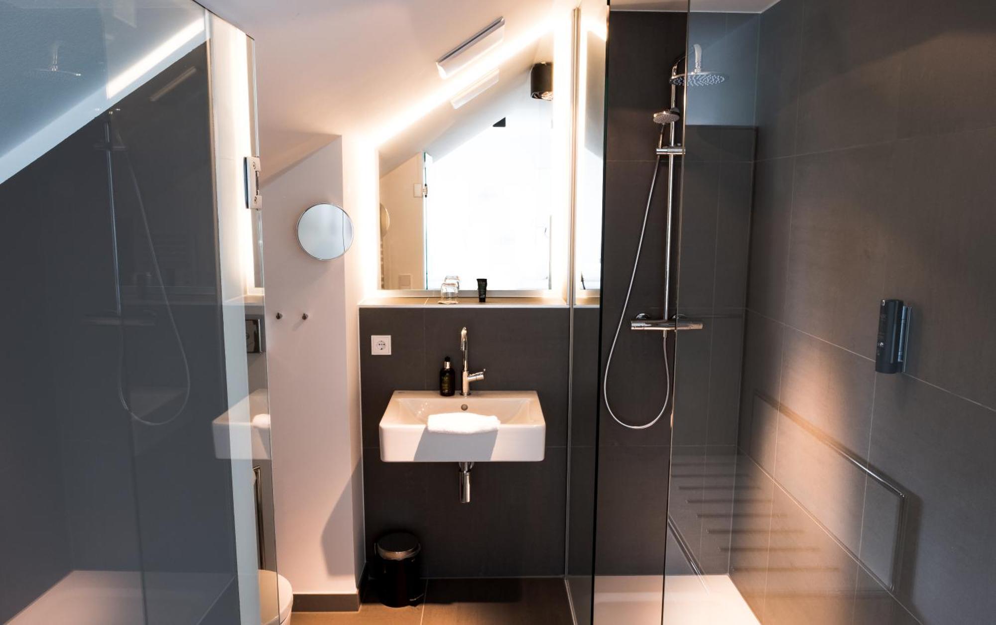 &Repeat Koeln Airport Hotel Екстериор снимка