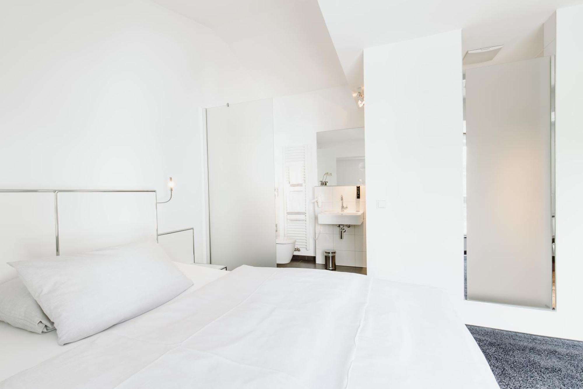 &Repeat Koeln Airport Hotel Екстериор снимка